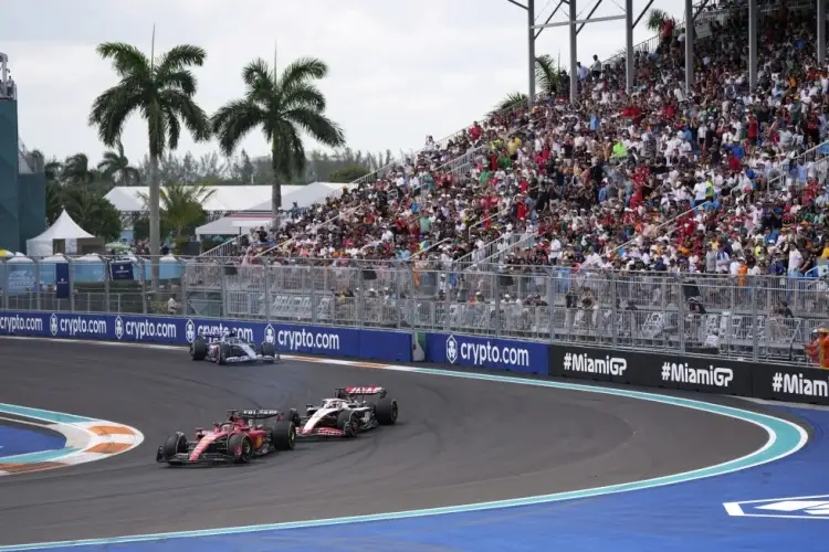 El Gran Premio de la Fórmula Uno en Miami: glamour, velocidad y cultura latina