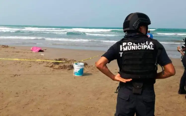 Tragedia en la playa: Mueren ahogados 4 integrantes de una familia; uno más esta desaparecido