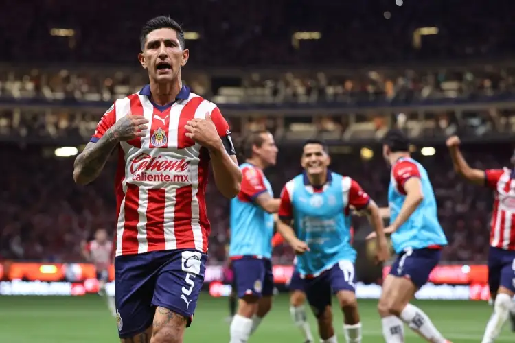 Chivas saca delantera con triunfo sobre el  Toluca en la ida VIDEO