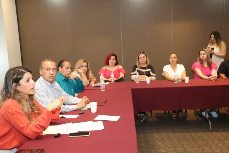 Manlio Fabio y Sylvana Beltrones se comprometen a exigir justicia para víctimas de Guardería ABC