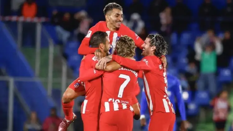 Atlético de Madrid golea al Getafe;  triplete de Griezmann