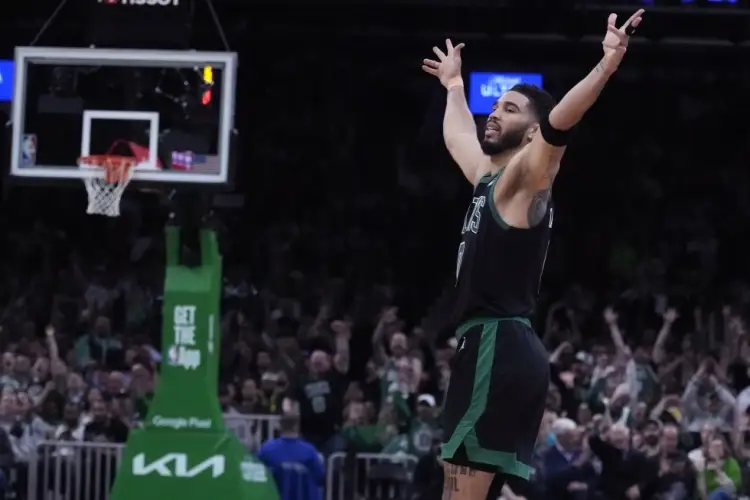 Celtics avanzan a la final de la Conferencia Este VIDEO