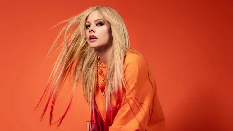 Avril Lavigne: ¿Está muerta y fue reemplazada por otra persona?