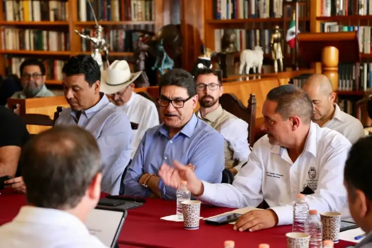 Nogales sale con saldos positivos: Alcalde