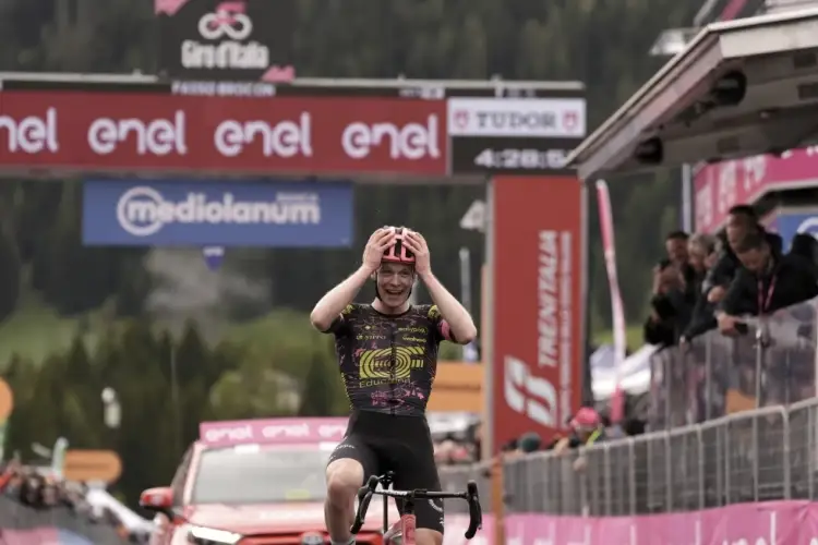 Sorpresiva victoria de  Steinhauser en el Giro de Italia VIDEO