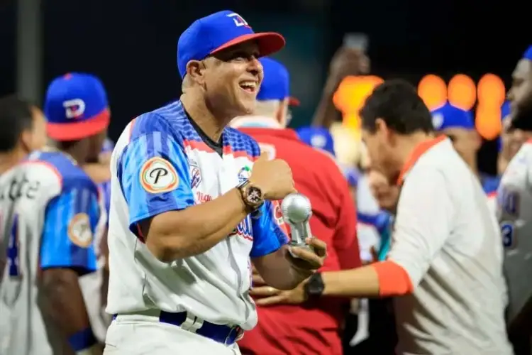 Rivera dirigirá a los Yaquis