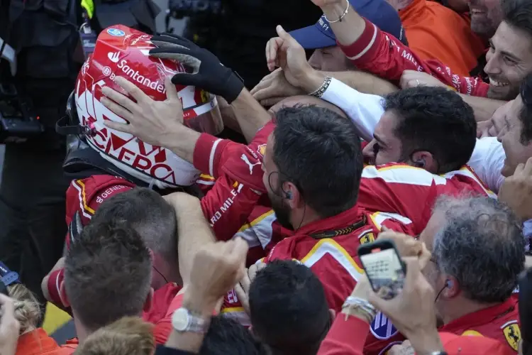 Charles Leclerc se corona en el GP de Mónaco, Checo Pérez se accidenta VIDEO