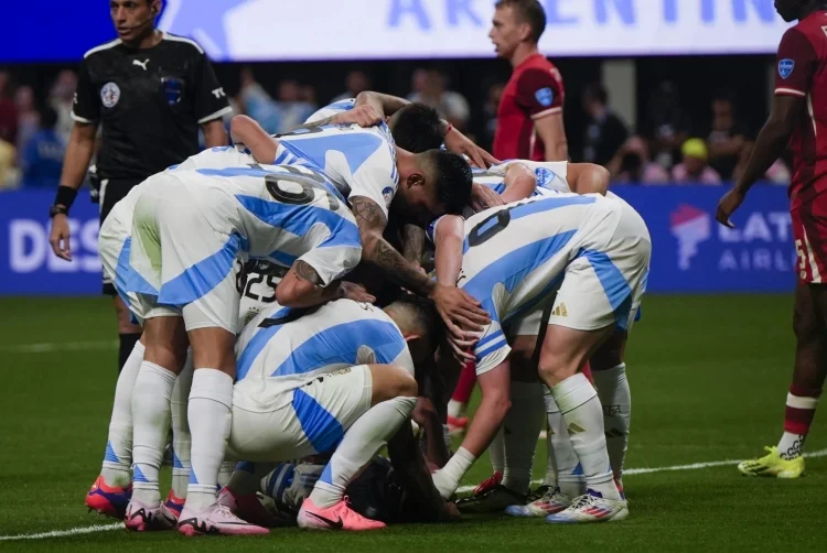 Argentina arranca con victoria VIDEO