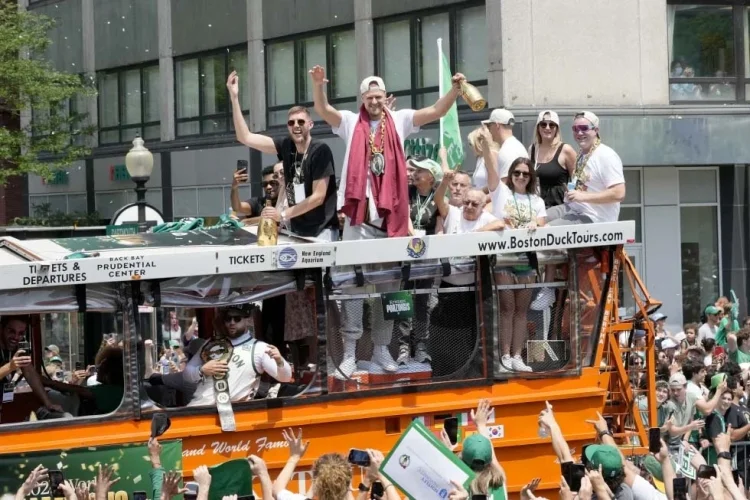 Celtics celebran el campeonato VIDEO