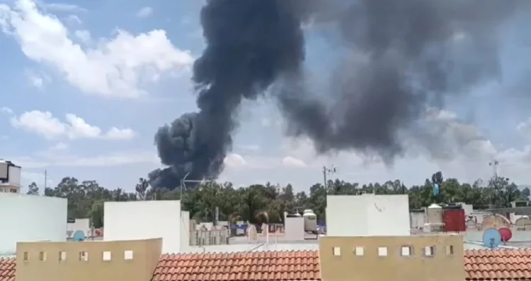 Incendio en fábrica de aditivos: Tres heridos y caos en CDMX