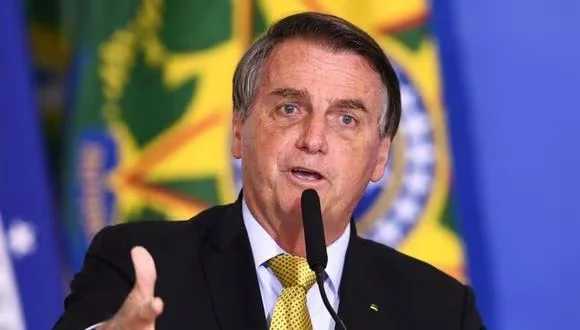 Jair Bolsonaro acusado de lavado de dinero y asociación criminal en Brasil