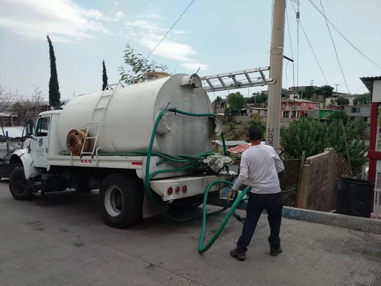 Nogales avanza en la distribución de agua: 100% de cobertura con cisternas