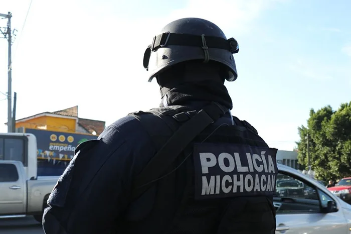 Dos policías fallecidos en Michoacán: Violencia armada en México