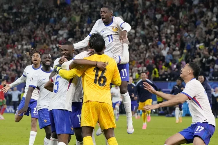Francia aterriza  en semifinales