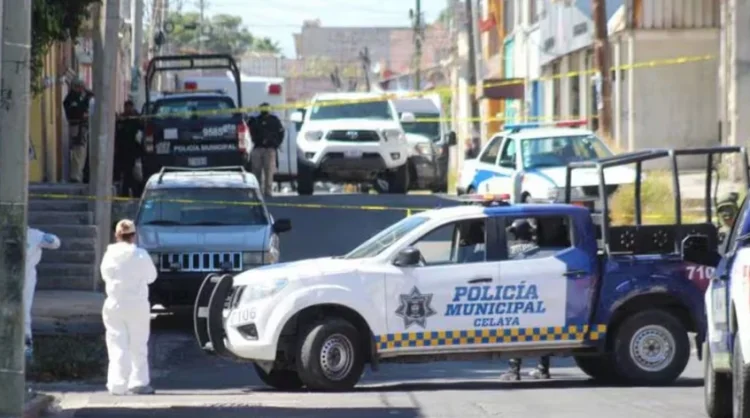 Violento ataque armado en Celaya deja dos oficiales de tránsito en estado crítico