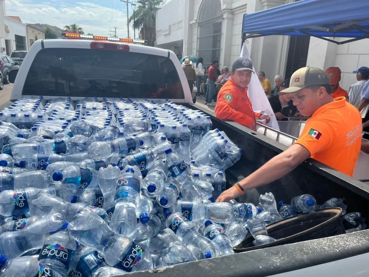 Sonora: Mantienen activos puntos de hidratación para combatir el calor