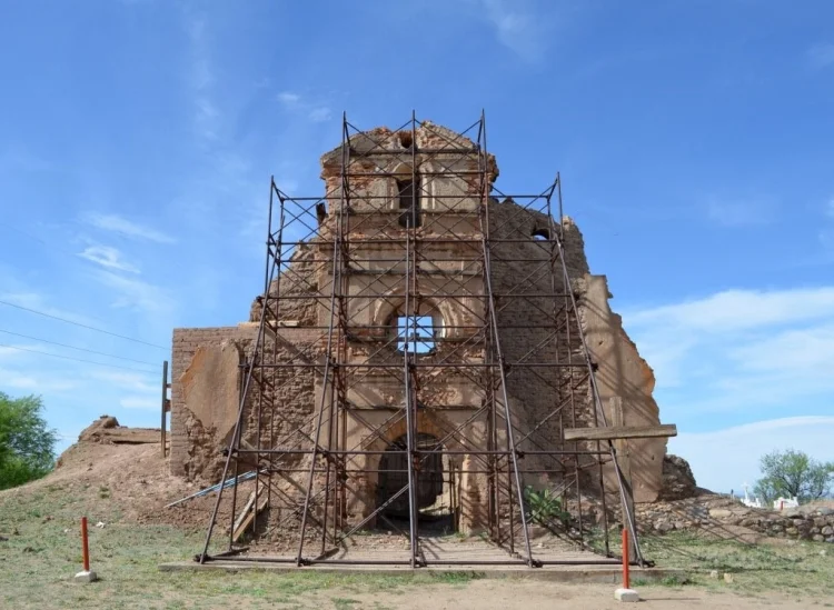 Avanza restauración del templo de la Misión de Cocóspera