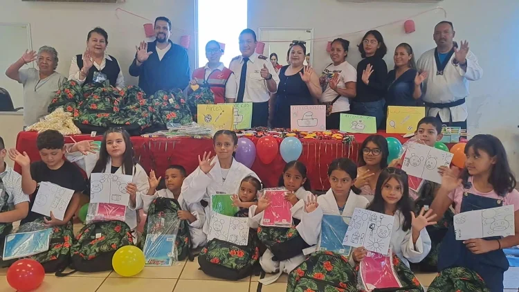 Nogales abre convocatoria para maestros en centros comunitarios