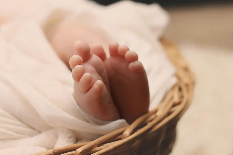 Un caso médico único: Bebé nace con anomalías impactantes por 'gemelo parásito'