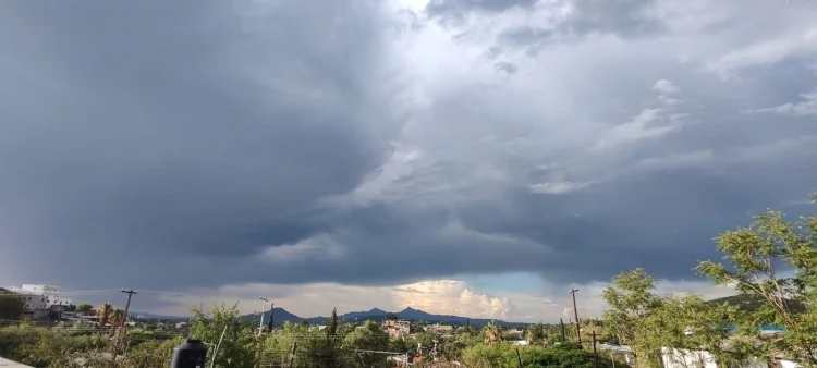 Alertan por fuertes lluvias en Nogales