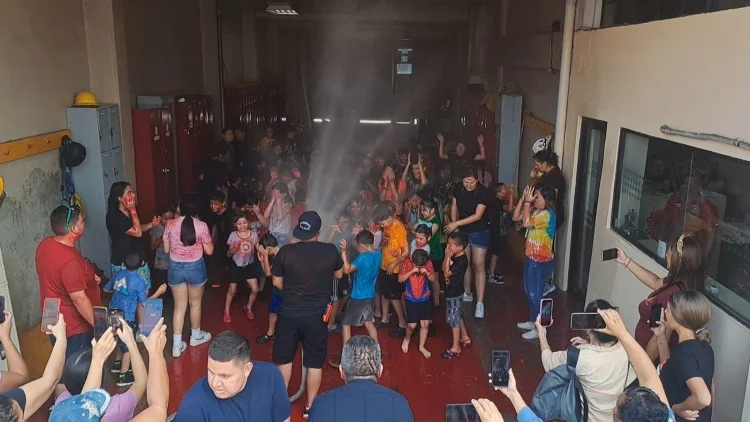 Pequeños de Nogales aprenden y se divierten en campamento de Bomberitos Exploradores