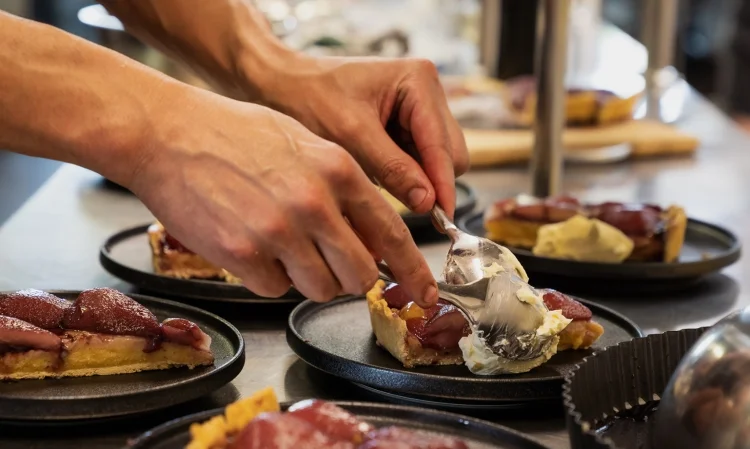 Luto en la industria gastronómica: Muere chef internacional y estrella de TV