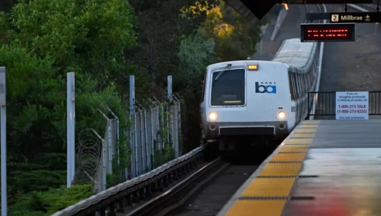 Ataque con cuchillo en estación BART: Hombre arrestado