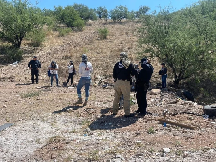 Descubren restos humanos en pozo abandonado al sur de Nogales