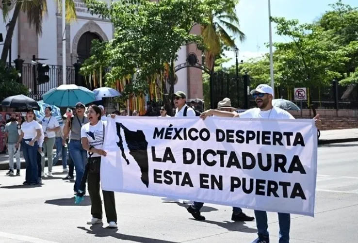 Culiacán: ¡Jueces y trabajadores protestan contra reforma judicial!