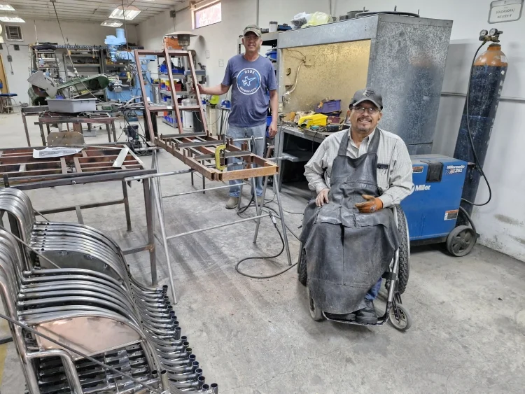 Arsobo Nogales fabrica sillas de ruedas y carriolas para carrera 'Corre Conmigo'