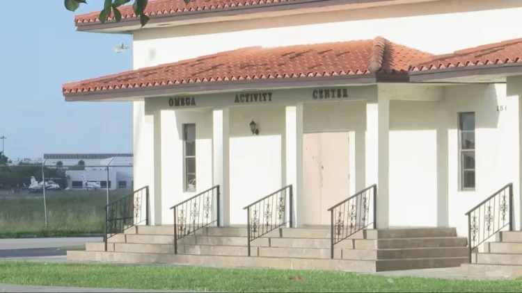 Tiroteo en centro social de estudiantes conmociona a Miami Gardens