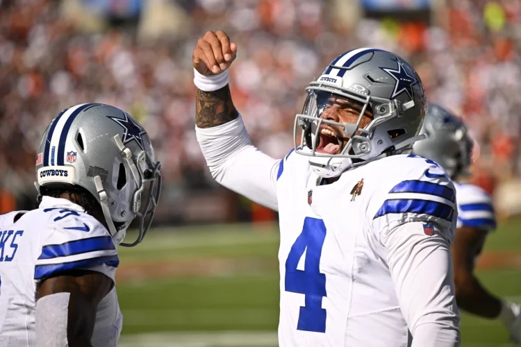 Prescott brilla en la victoria de Dallas, Watson busca recuperar su ritmo