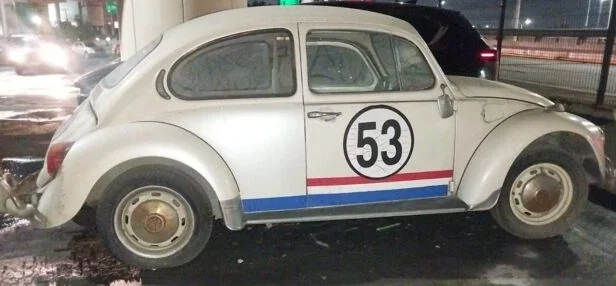 ¡Intento de robo frustrado: Joven quería llevarse un "Herbie" en Monterrey!