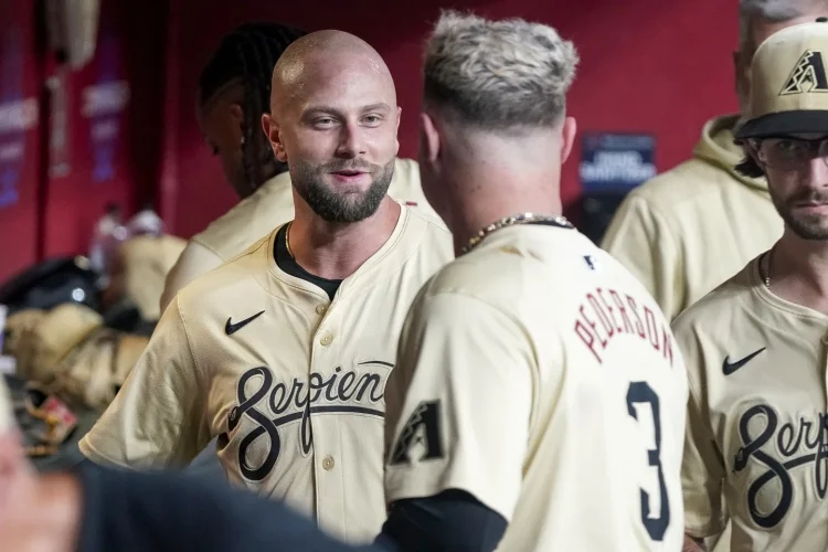 Walker y Gallen guían a Diamondbacks VIDEO