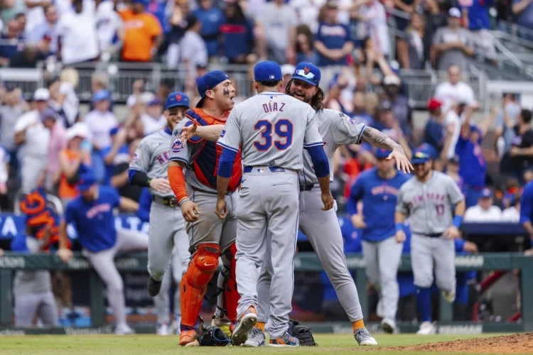 Drama y emoción: Bravos avanzan a la postemporada, Mets siguen con vida