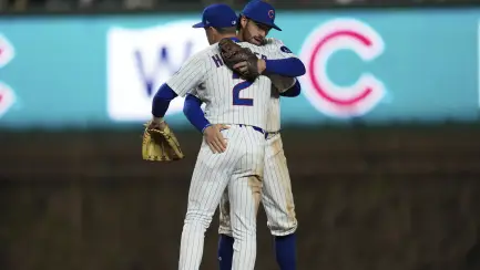Cachorros vencen a Dodgers en emocionante serie