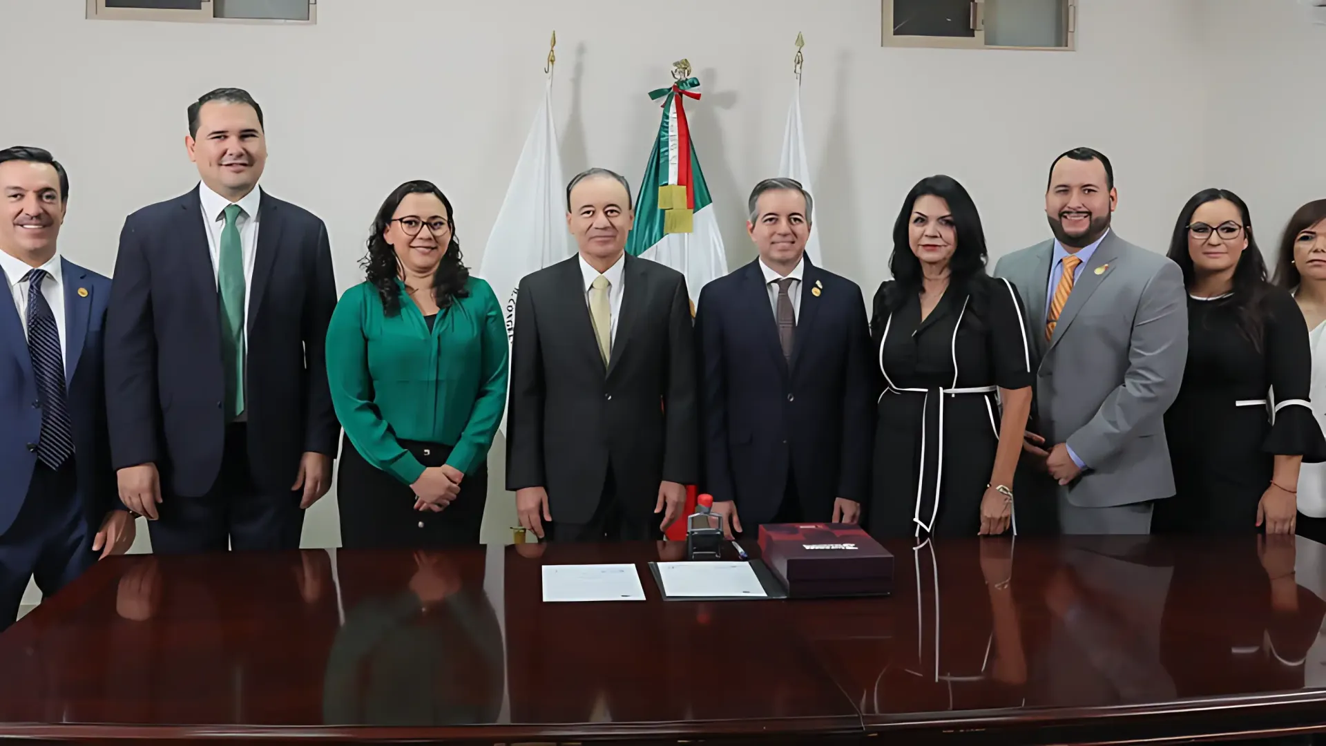 Gobernador Alfonso Durazo entrega su Tercer Informe de Gobierno al Congreso de Sonora