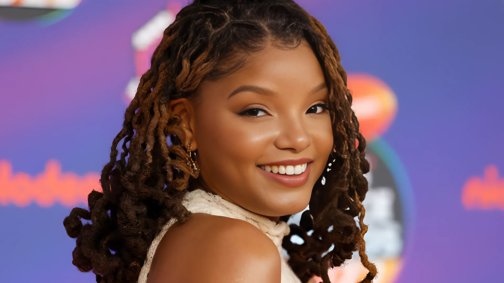 Halle Bailey: ¿El embarazo la llevó a romper su dieta vegana?