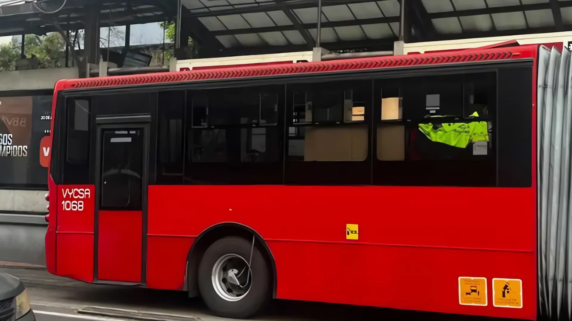 Tragedia en el Metrobús: Hombre muere dentro de autobús en Altavista