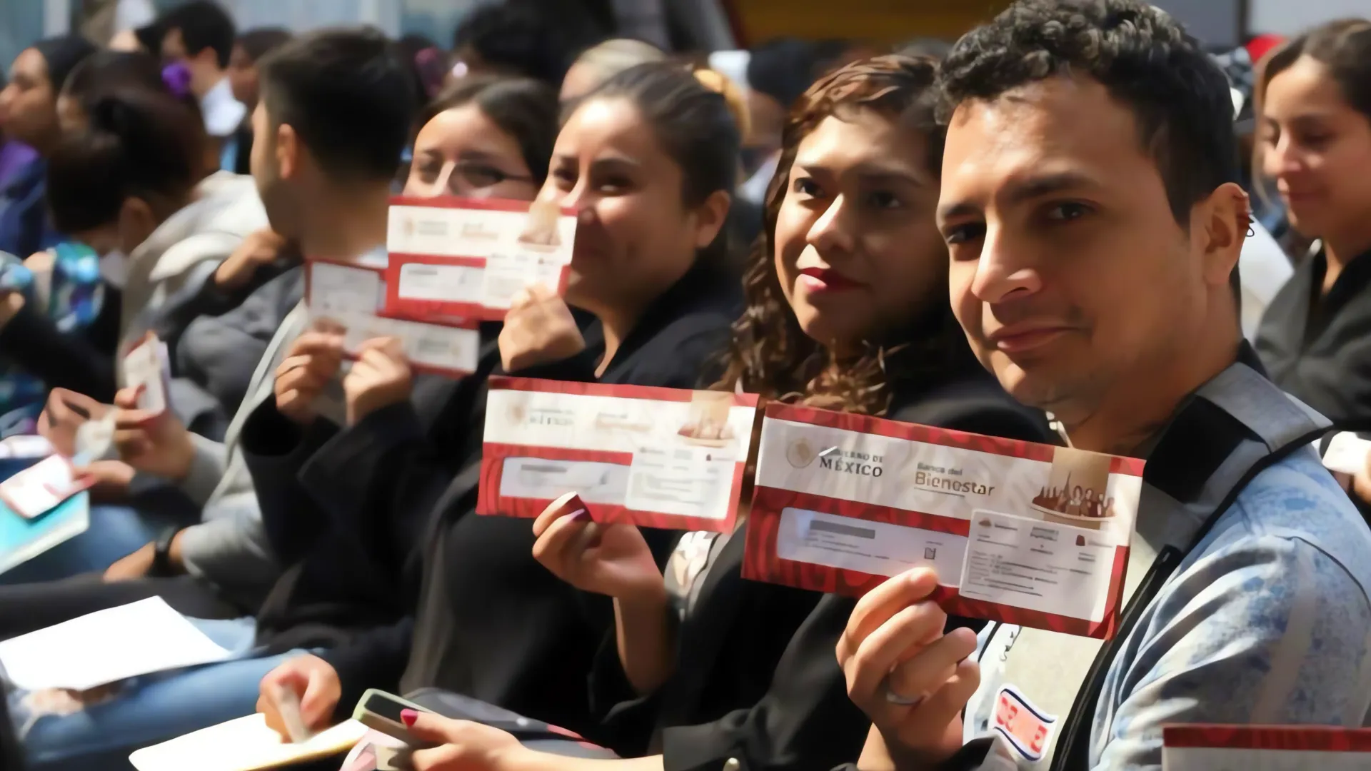 México aprueba apoyo económico y capacitación para jóvenes sin trabajo ni estudios