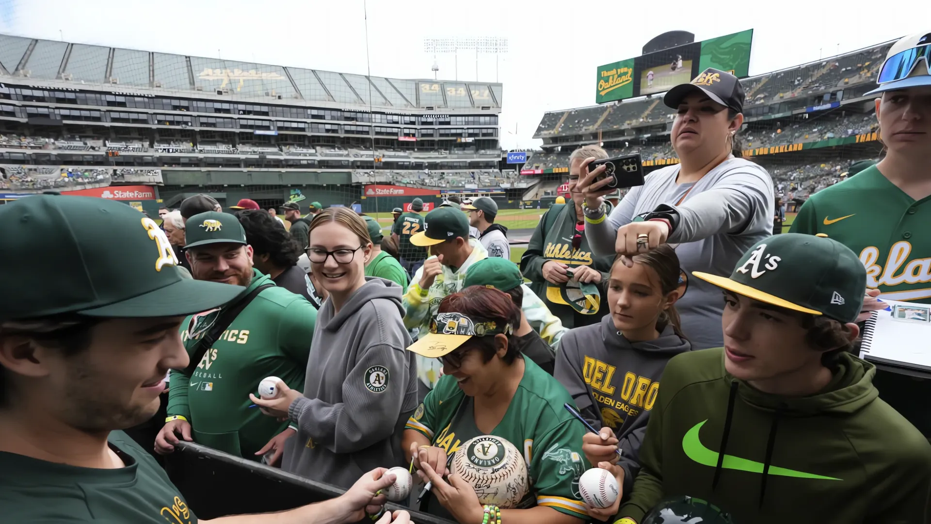 Oakland pierde a sus A's: El adiós del Coliseum en medio del caos y la incertidumbre