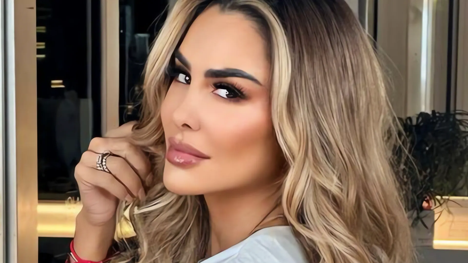 Ninel Conde celebra su cumpleaños con una mega fiesta