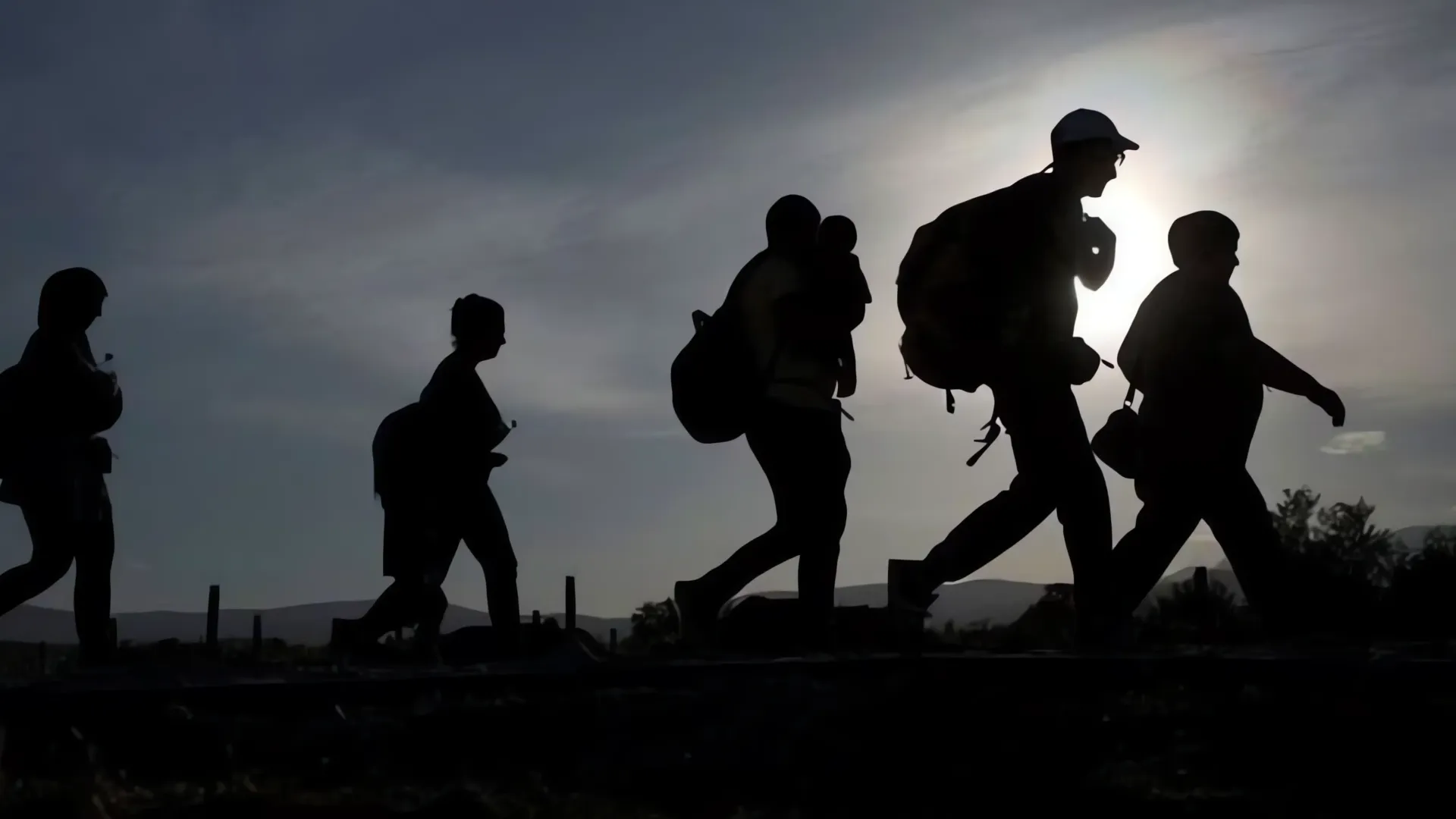 Patrulla Fronteriza detiene a 50 migrantes cerca de San Miguel: ¿Un reflejo de la crisis migratoria?