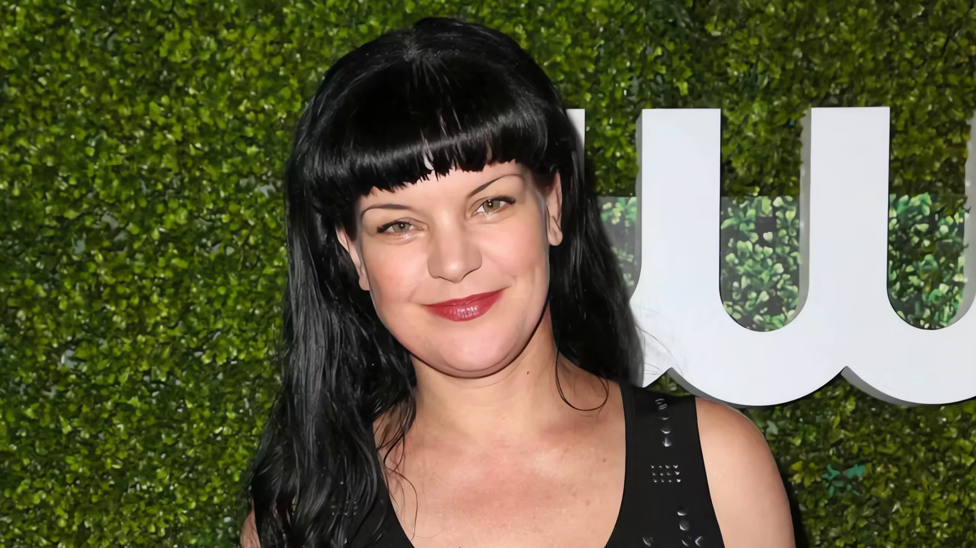 Paulette Perrette: La actriz de NCIS deja atrás la fama para encontrar su autenticidad