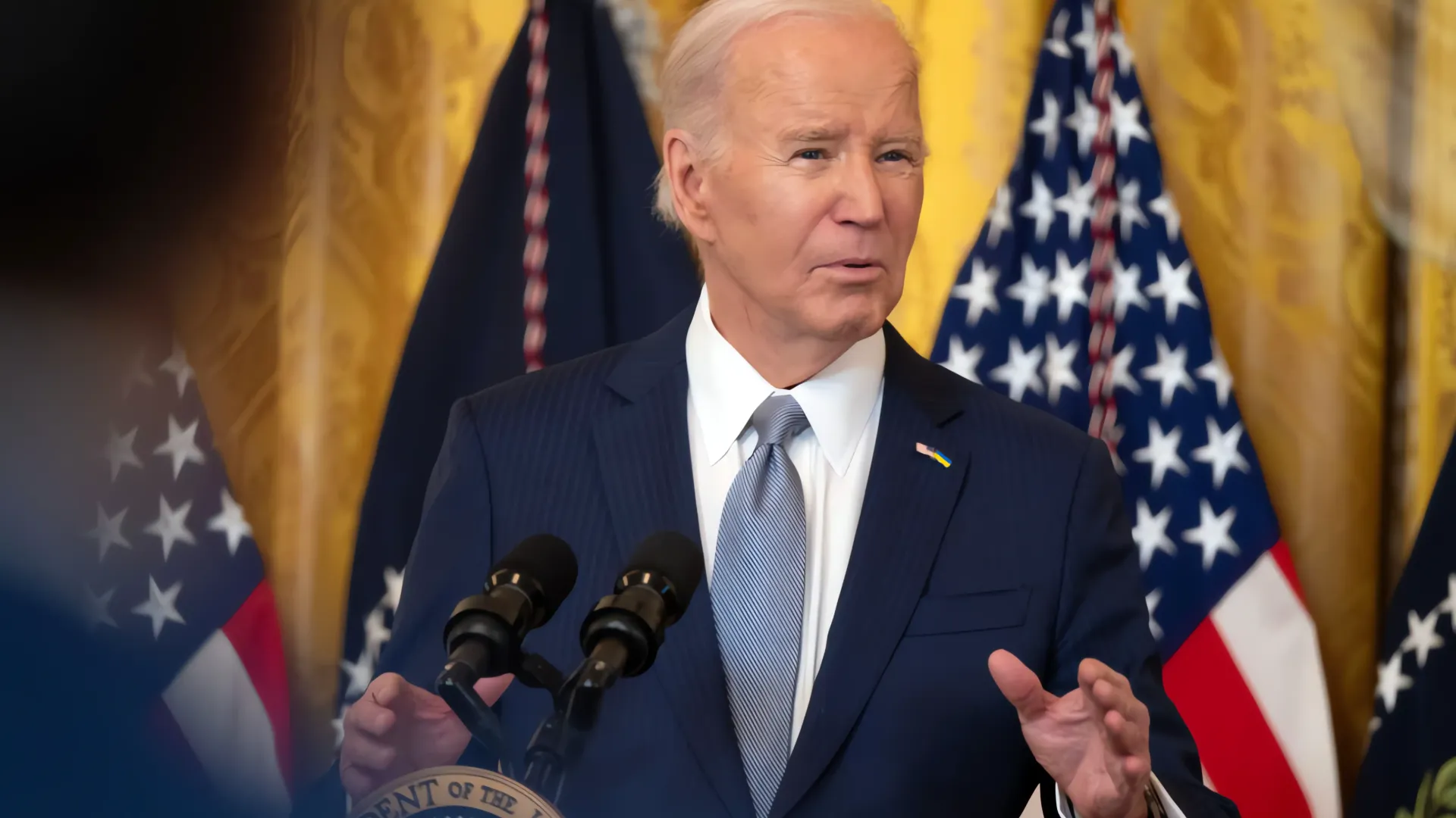 Biden pide a Israel respuesta "proporcional" a Irán, pero descarta ataque a instalaciones nucleares