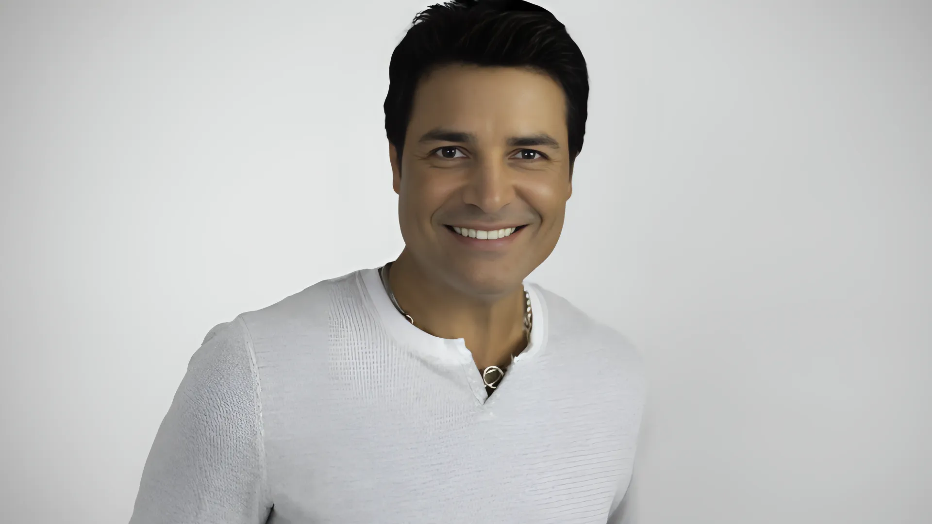 Chayanne regresa a México: ¡Un concierto imperdible en la Feria León 2025!