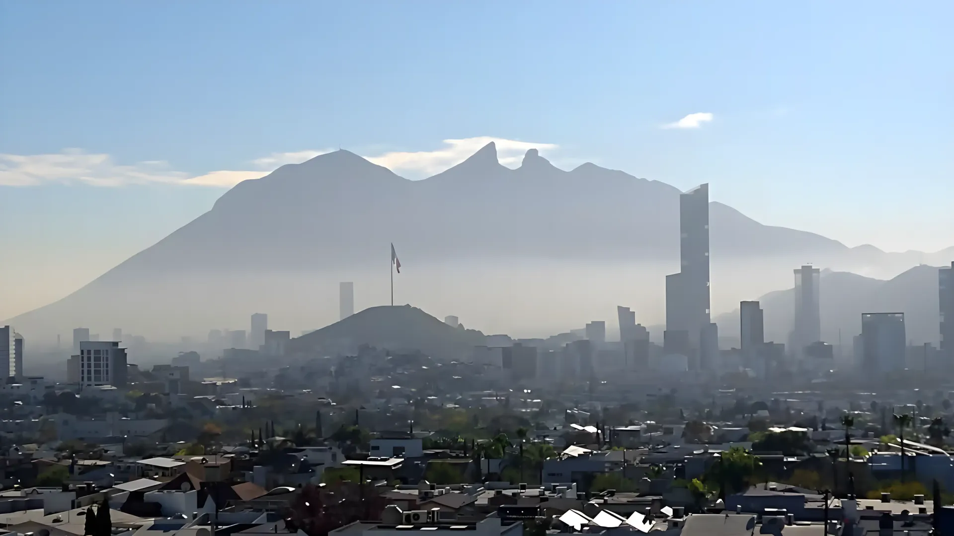 Monterrey: Seis municipios en semáforo naranja por mala calidad del aire