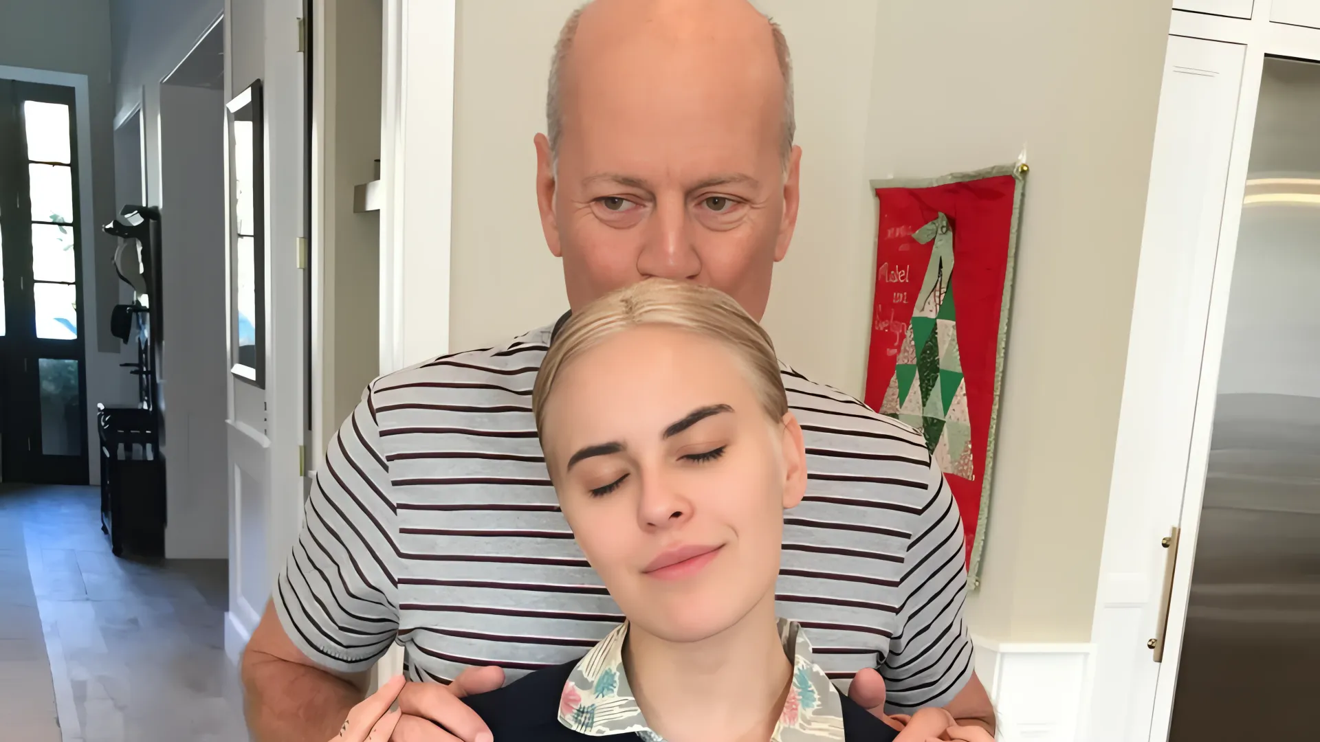 Bruce Willis y su hija Tallulah: Un momento íntimo de amor y esperanza