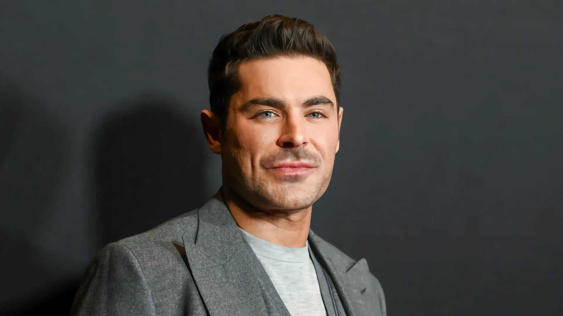 Zac Efron: Más allá de la imagen perfecta, un viaje hacia la estabilidad