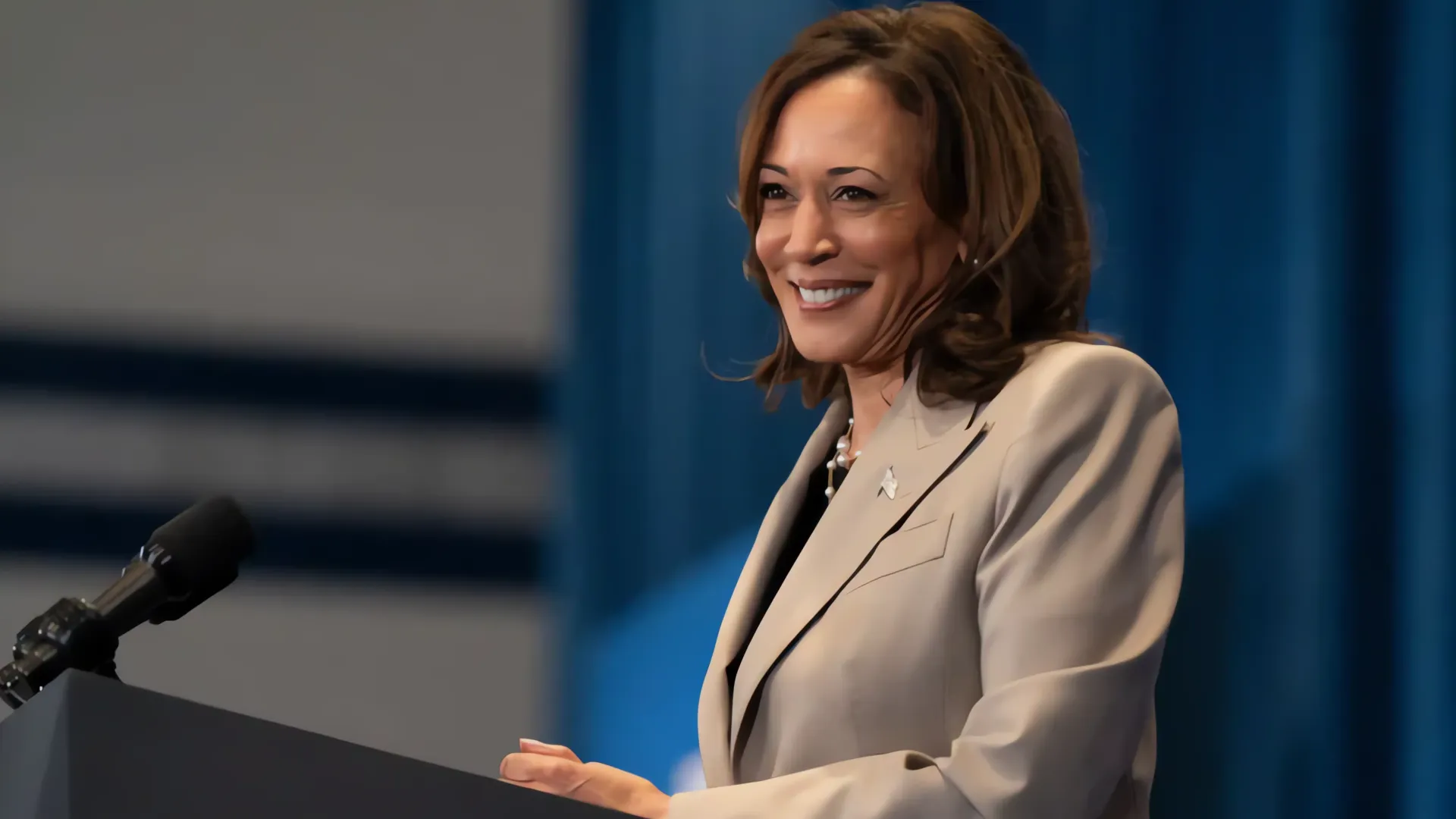 Harris en Arizona: Una visita para encender la llama de la participación ciudadana